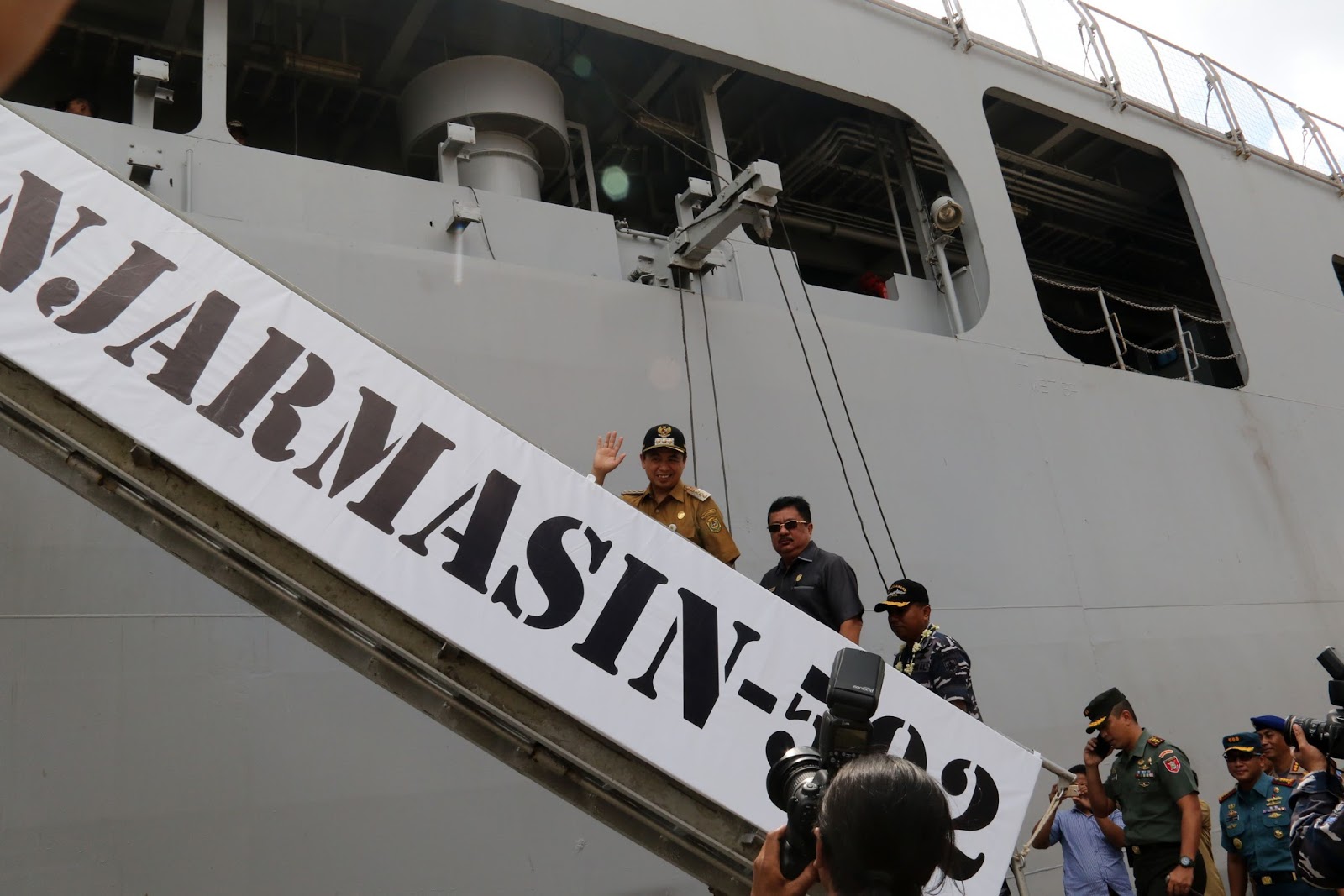 KRI Banjarmasin Bersandar Di Pelabuhan Trisakti | Media Center Banjarmasin