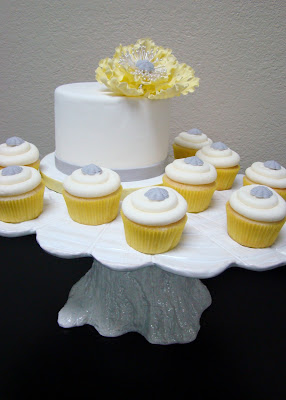 yellow and gray wedding cupcakes