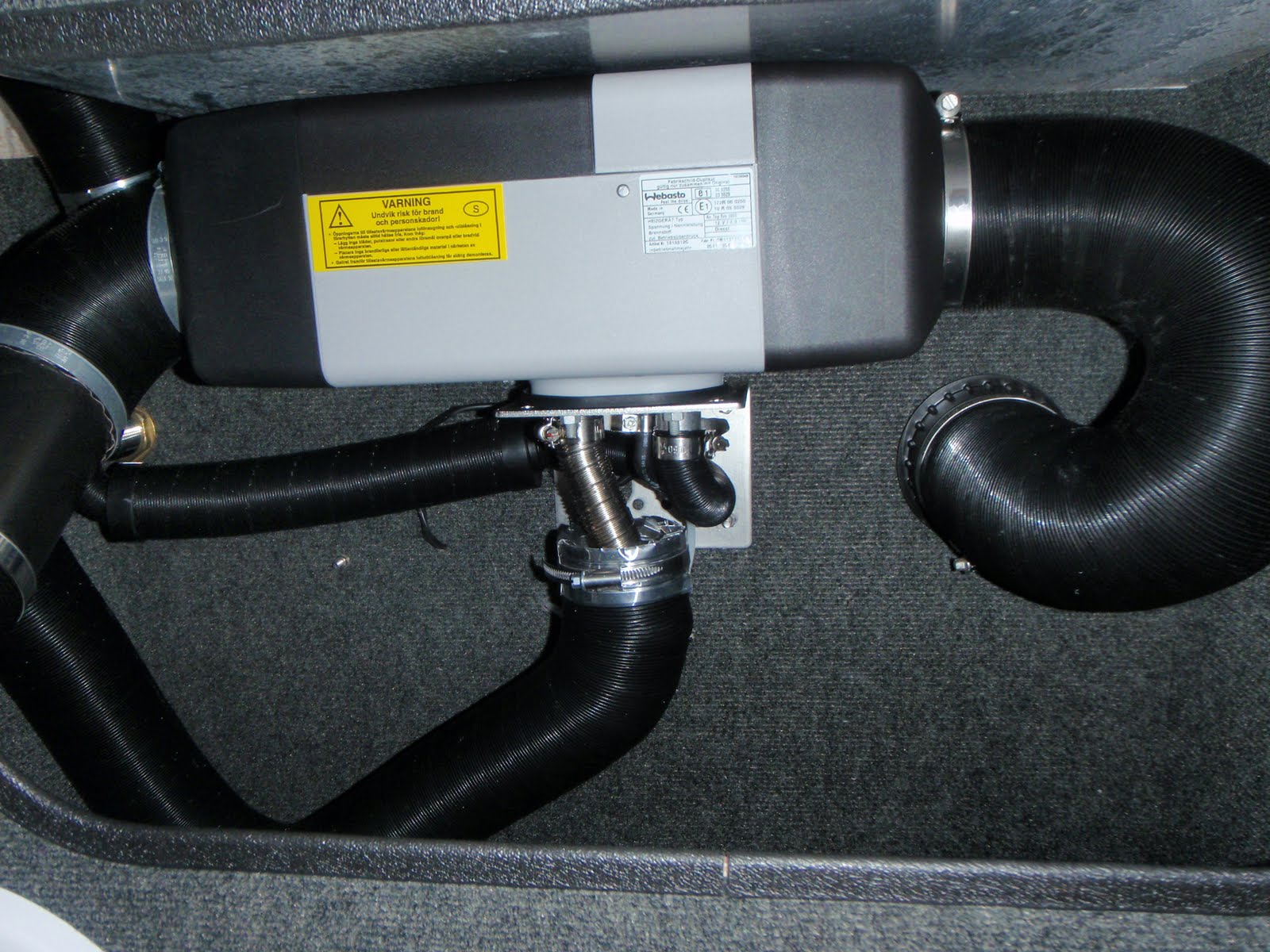 Сухой фен mitsubishi паджеро спорт 2. Сухой фен в паджеро 2. Сухой фен в прадо 150. Установка сухого фена в легковой автомобиль. Сухой фен в ваз 2114.