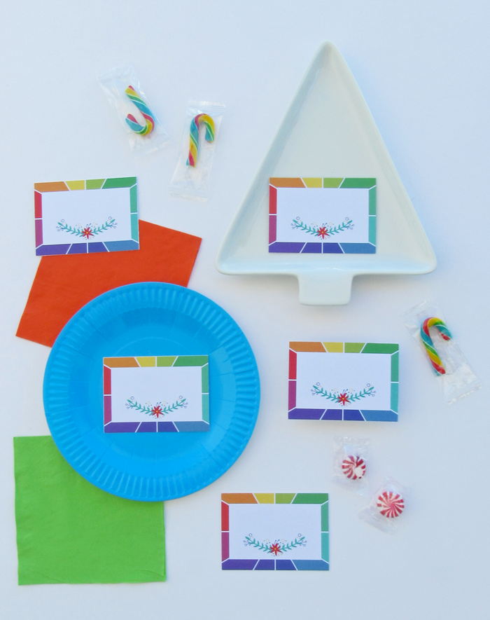Freebie: Colorful Christmas Dinner Party Printable Stationery - La Lilú Free printable color wheel inspired place cards, entertaining, table setting, holiday decor
