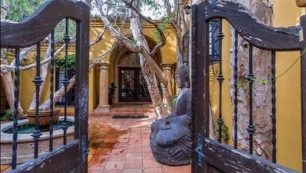 Inside Kendall Jenner's Californian mansion with Mediterranean style architecture