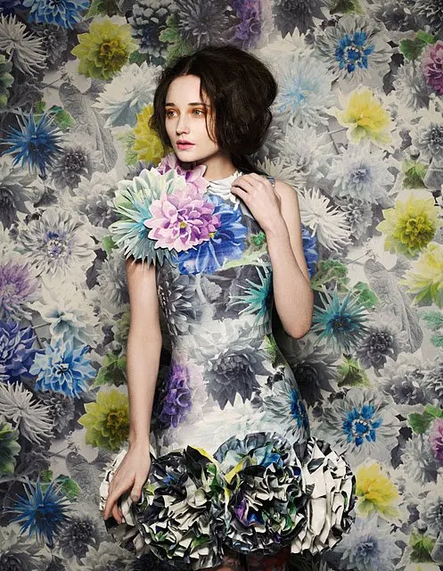 Paper fashion dresses | Futuristic style - Damian Foxe