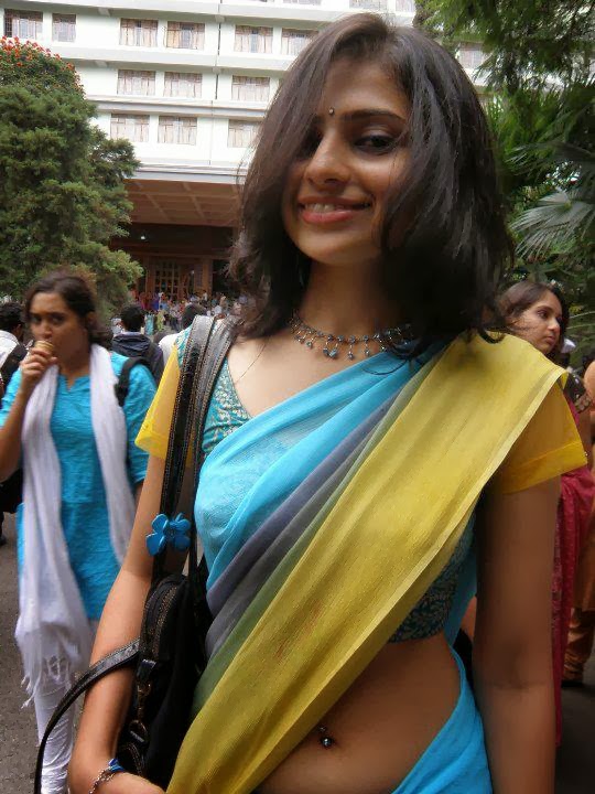 Sexy Girls Indian Teen Navel Show In Saree-4156