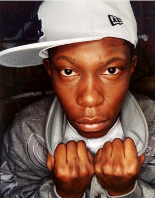 Dizzee Rascal Foto de Dizzee Rascal con gorro