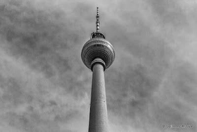 Berliner Fernsehturm, by Guillermo Aldaya / AldayaPhoto