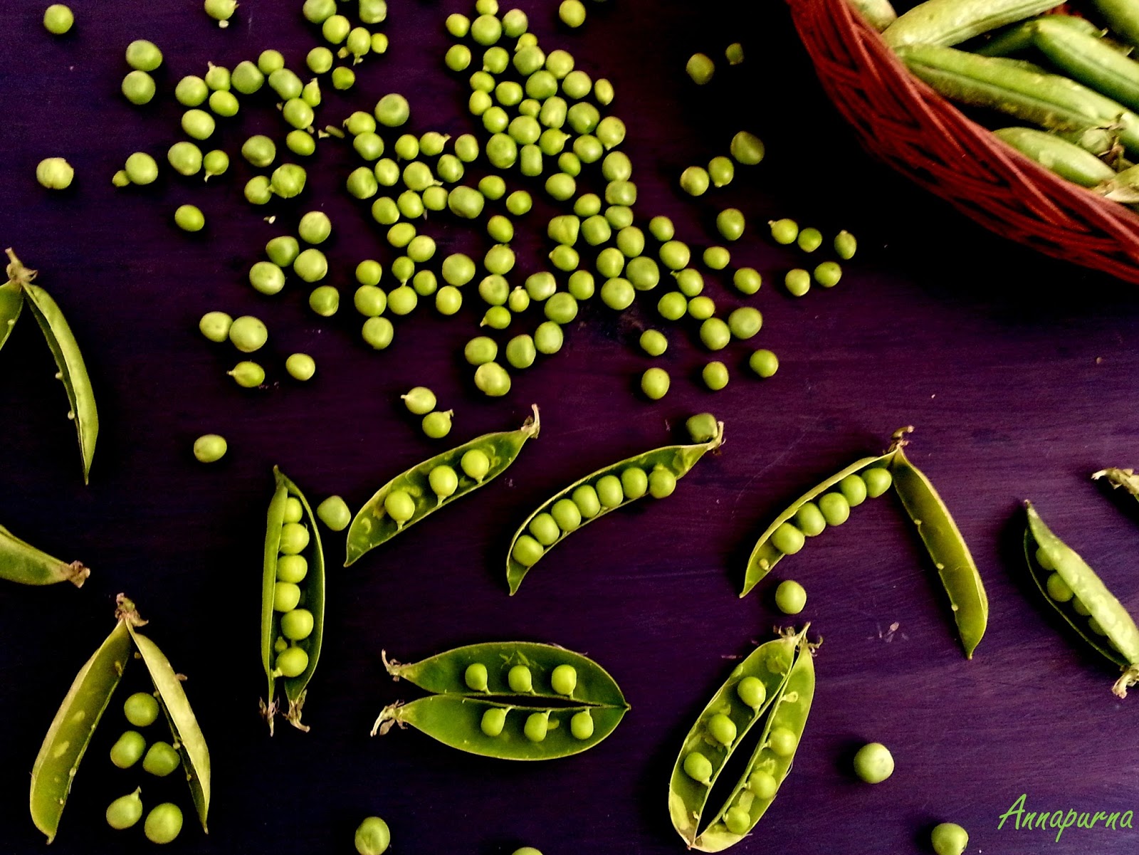 Annapurna Matar Usal / Green Pea Curry Recipe From The Maharashtrian