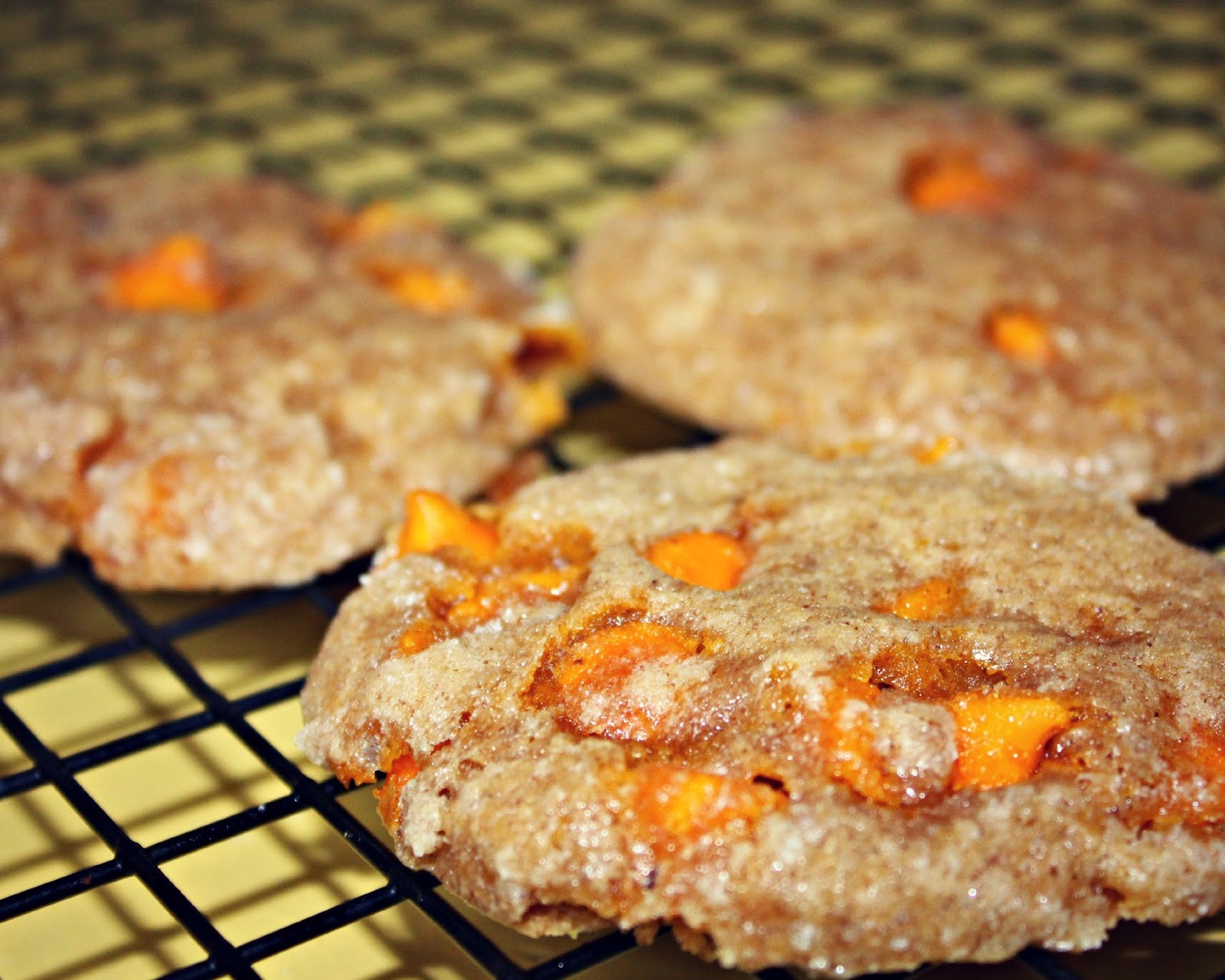 EatYourHeartOut Cinnamon Chip Pumpkin Cookies