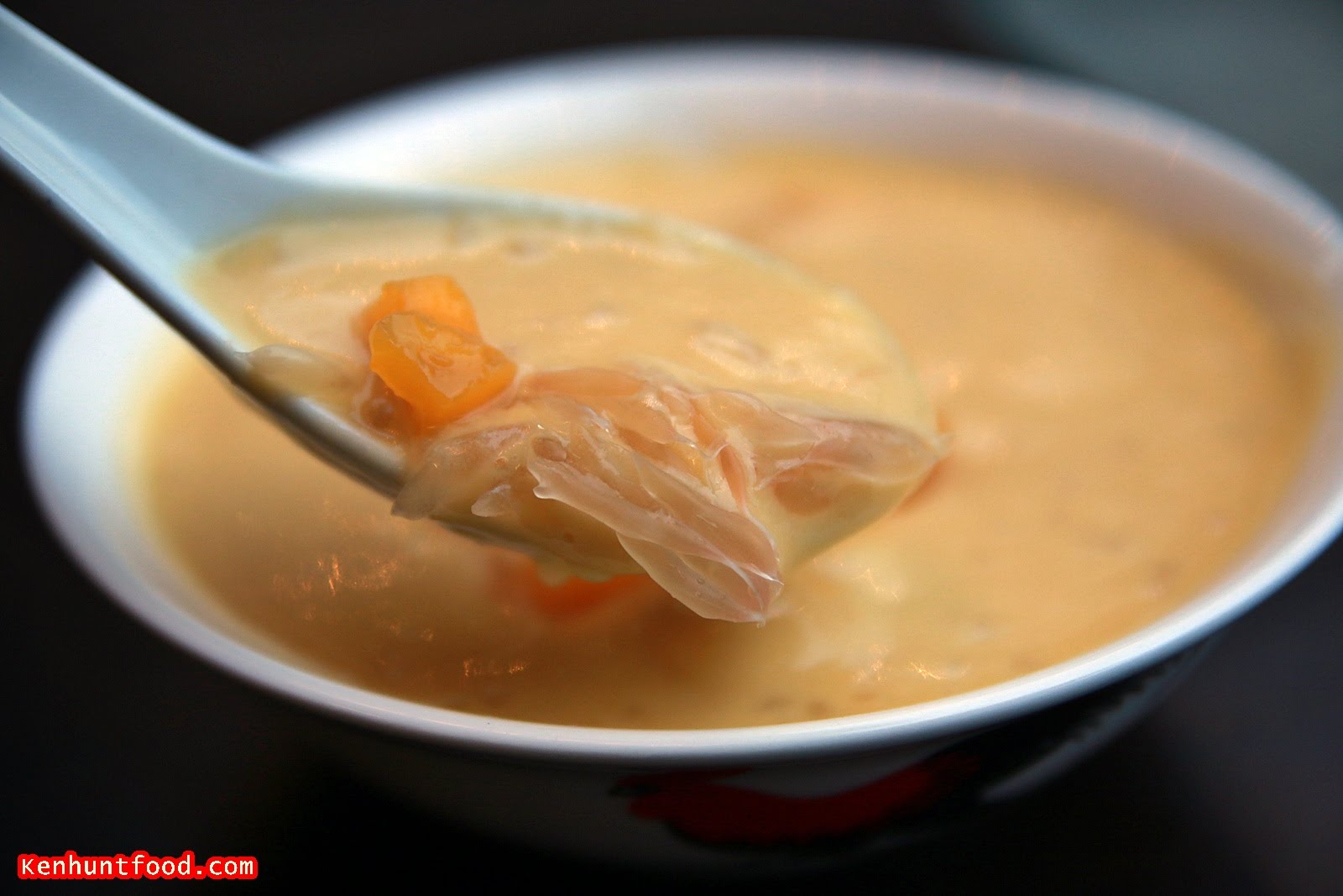 KEN HUNTS FOOD Tong Sui Po (糖水铺) Seang Teik Road, Penang.