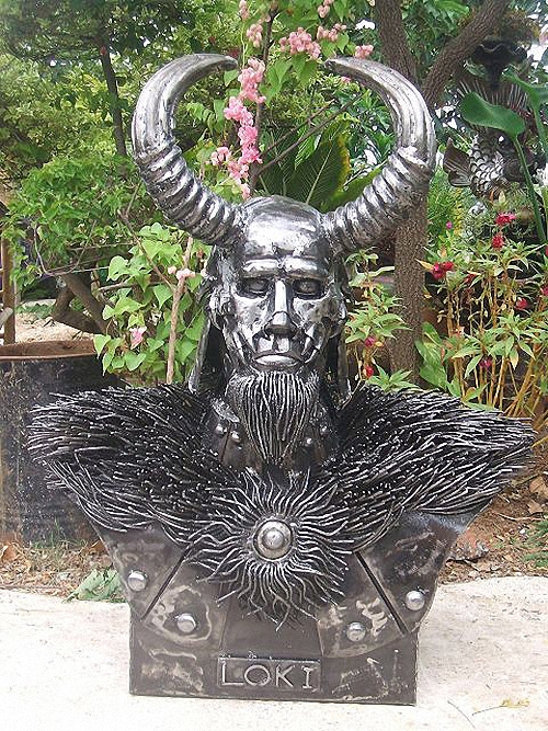 05-Fantasy-Sculpture-Norse-North-Gods-Loki-Giganten-Aus-Stahl