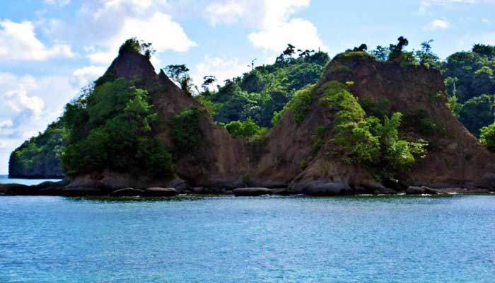 MENJELAJAHI TEMPAT WISATA TERBAIK DI KABUPATEN BURU