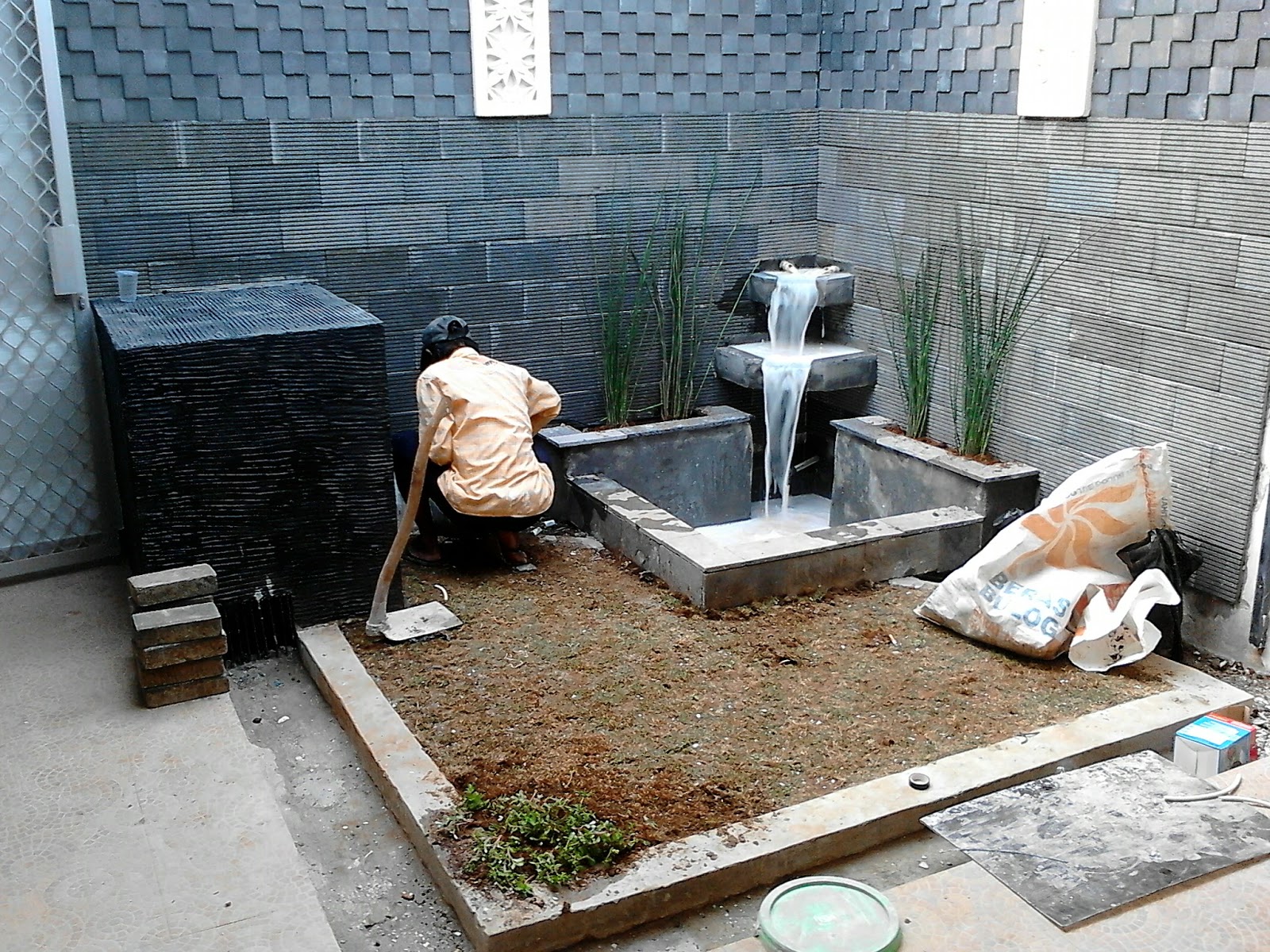 Baca Yuk Air Terjun Kaca Minimalis - Guntur Sapta Blog