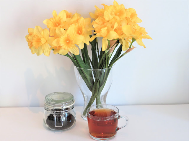 Earl Gray creamy tee ja narsissit tee earl gray creamy narsissit irtotee