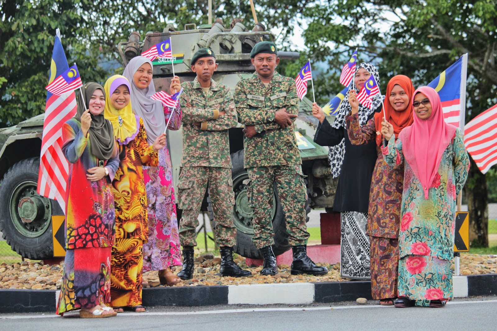 Candid Merdeka RISDA: CANDID MERDEKA 121