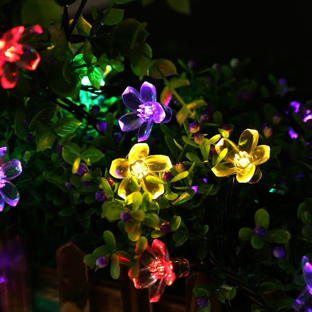 Kari LikeLikes: Rainbow Flower Solar Lights #decor