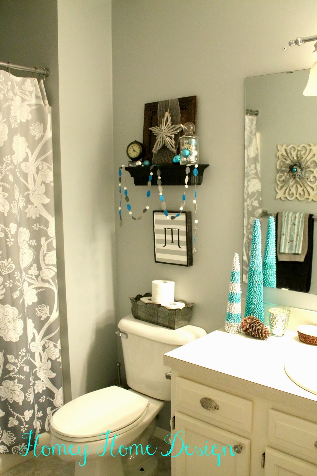 homey home design: Bathroom Christmas Ideas