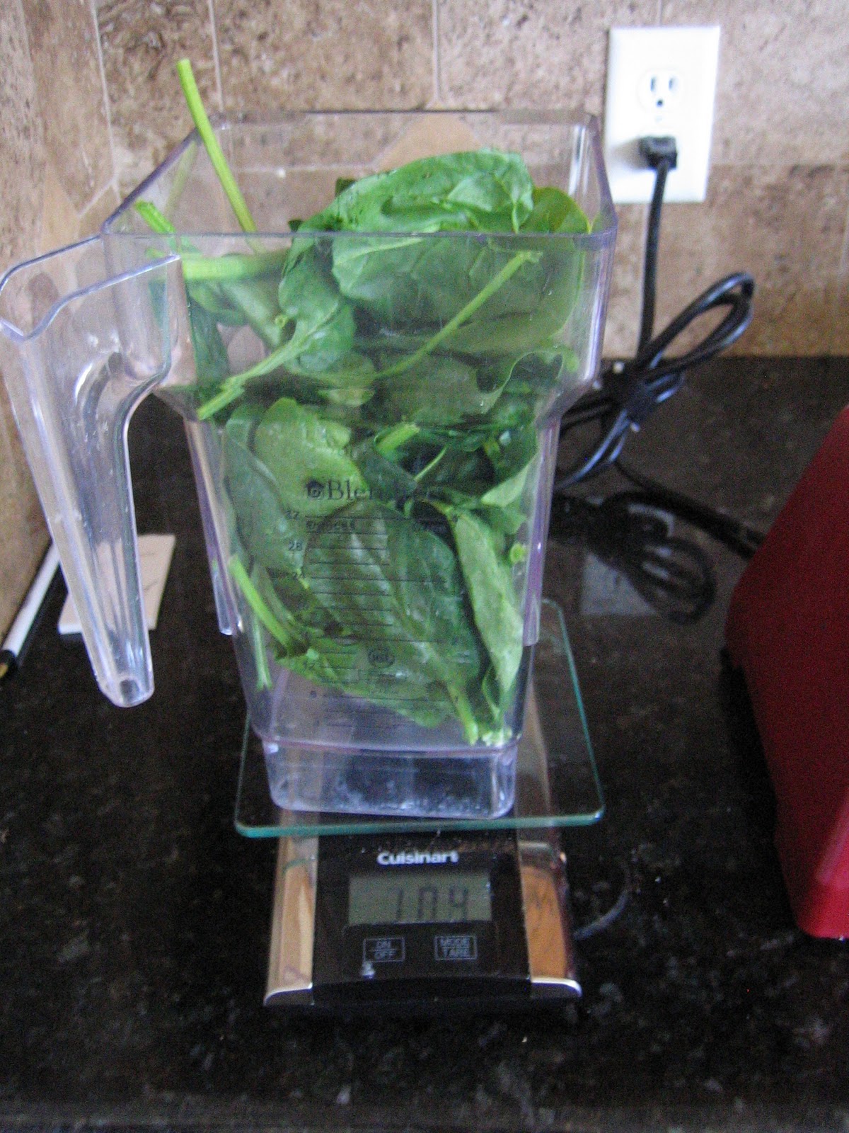 Girl in a Whirl 100 grams of spinach. Or, how to use up 10 pounds of