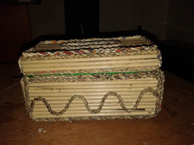 Cara membuat Kotak Tisu dari bahan Koran Bekas