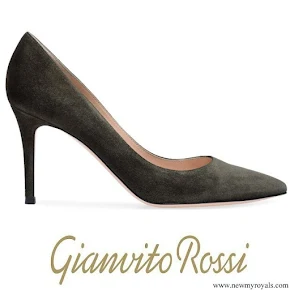 Kate Middleton wore Gianvito Rossi Olive Pumps