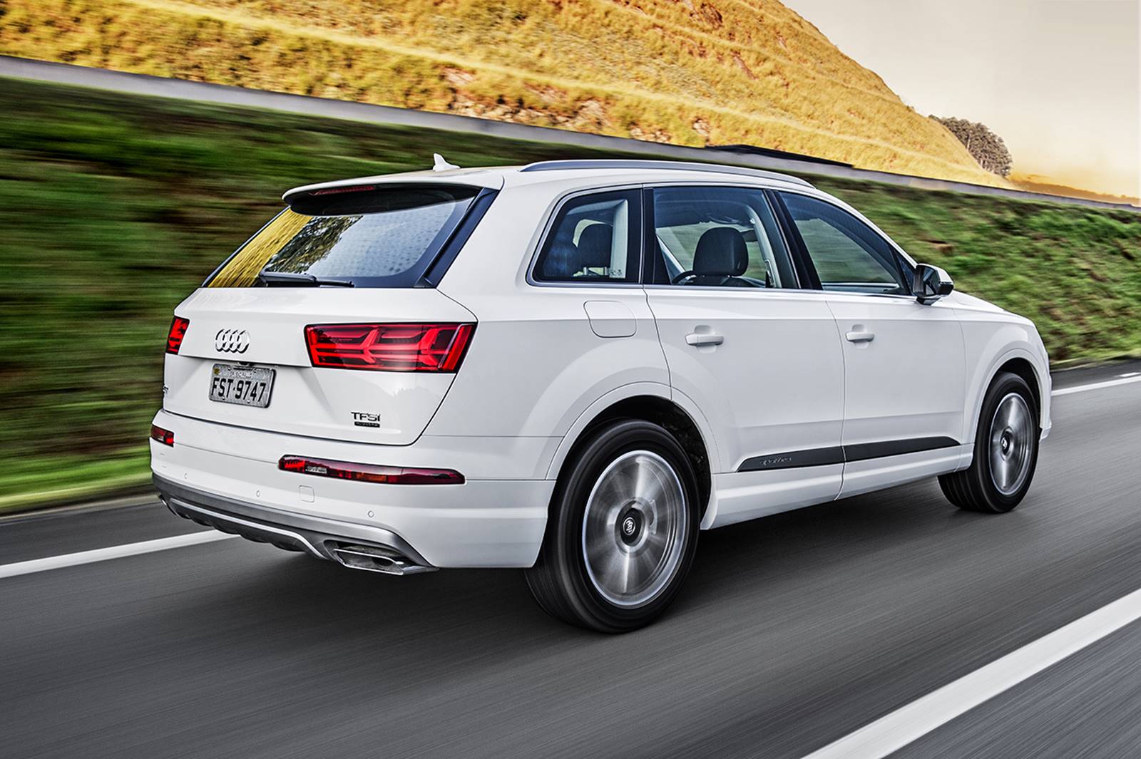 Audi Q7 2016 recall no Brasil falha na fixação dos bancos