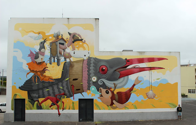 Dulk recently spent some time in Galicia, Spain where he was invited to paint a new piece in the city of Carballo.