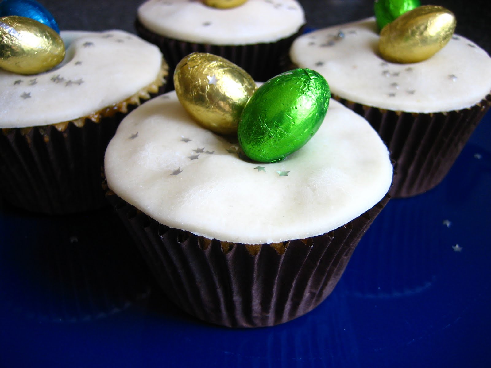Jenny's cake project Easter Simnel cupcakes