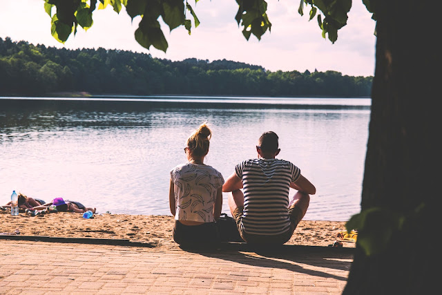 Interesting/Best/Secret Things to Talk About With Your Girlfriend Ask her what makes her feel happy Interesting/Best/Secret Things to Talk About With Your Girlfriend Ask her what makes her feel happy