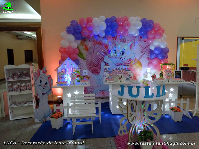 Gata Marie - Decoração provençal simples para aniversário de meninas Decoração tema Gata Marie para festa infantil - Provençal simples