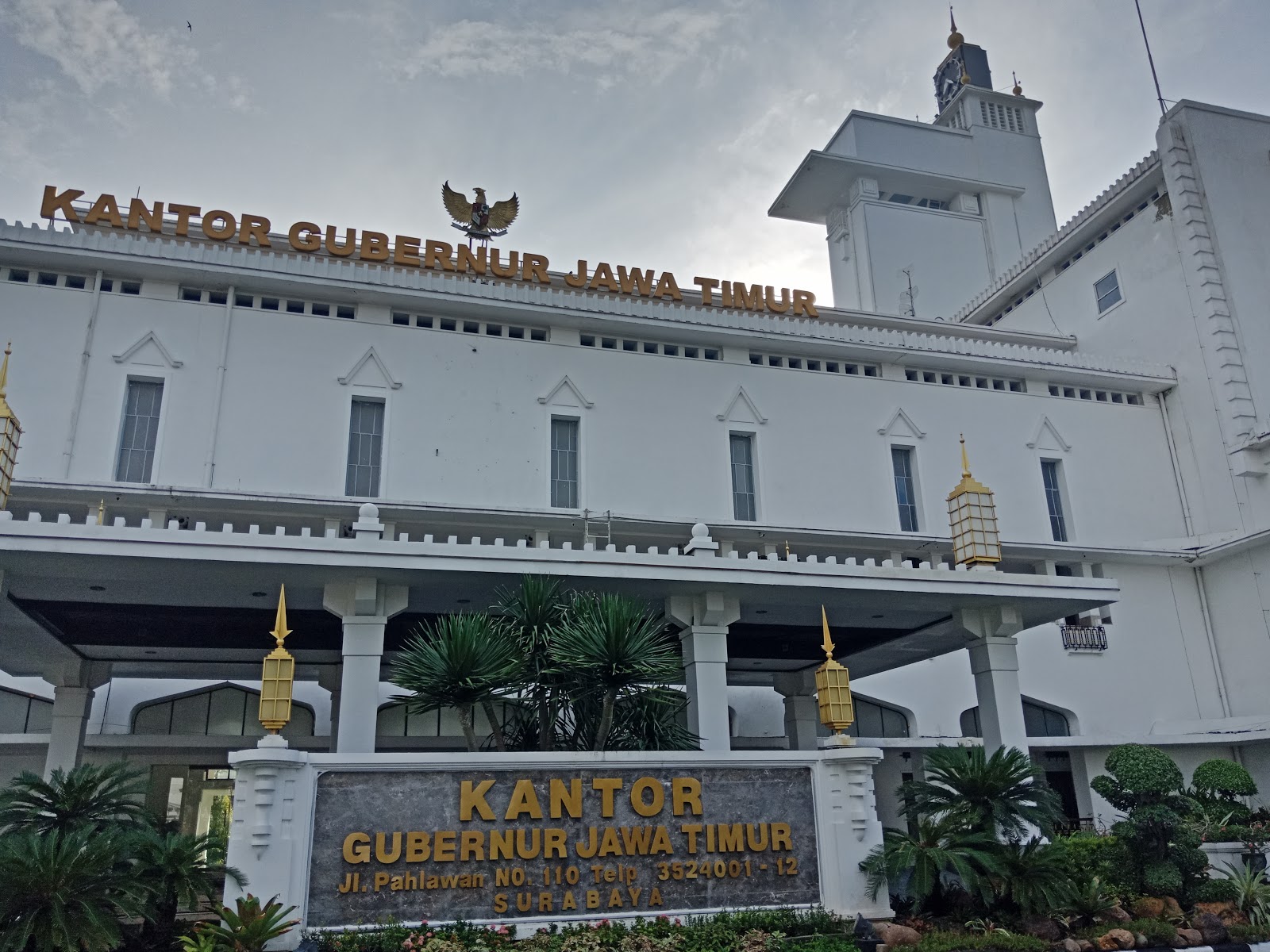 Blusukan Kantor Gubernur Jawa Timur | Anggraeni Septi