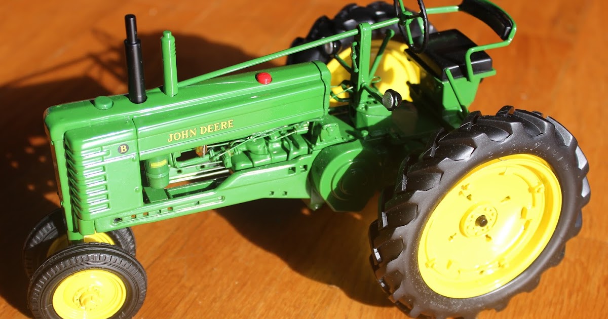 Spoelman Family Toy Tractor Collection 195052 John Deere Model "B