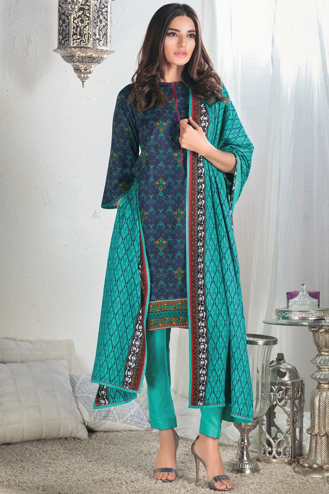 Alkaram Studio Winter Collection 2016 Vol1 3 PIECE RESHAM LINEN FW08