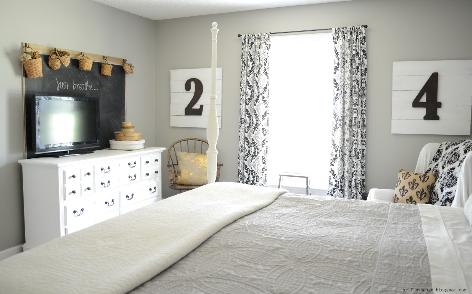 Thrift My House Decorating Around the TV in the Bedroom