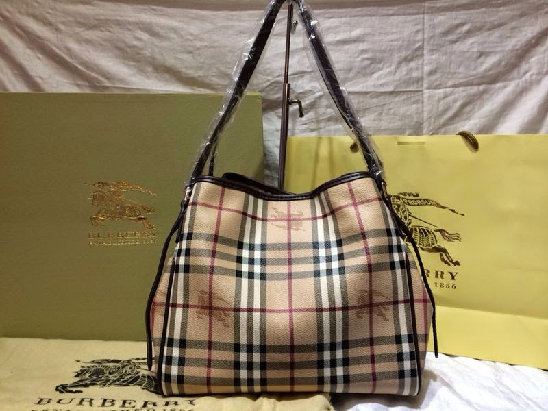 Branded handbag: Burberry handbag 1:1