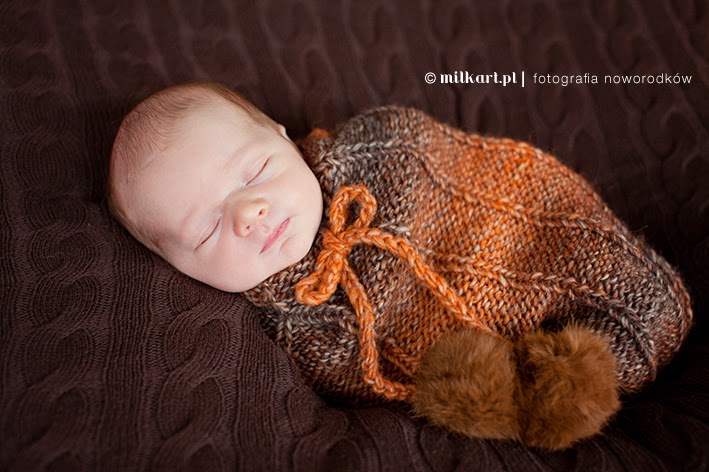 fotografia noworodkowa niemowlęca dziecięca, poznań, fotograf dziecięcy, fotograf joanna jaśkiewicz MILKart, sesja zdjęciowa niemowlaka, zdjęcia małych dzieci, sesje zdjęciowe noworodków,  