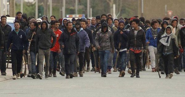 ΟΑΕΔ: Αφού «έλυσε» το πρόβλημα του 1 εκατ. Ελλήνων ανέργων τώρα ασχολείται με τους αλλοδαπούς… ΟΑΕΔ: Αφού «έλυσε» το πρόβλημα του 1 εκατ. Ελλήνων ανέργων τώρα ασχολείται με τους αλλοδαπούς…