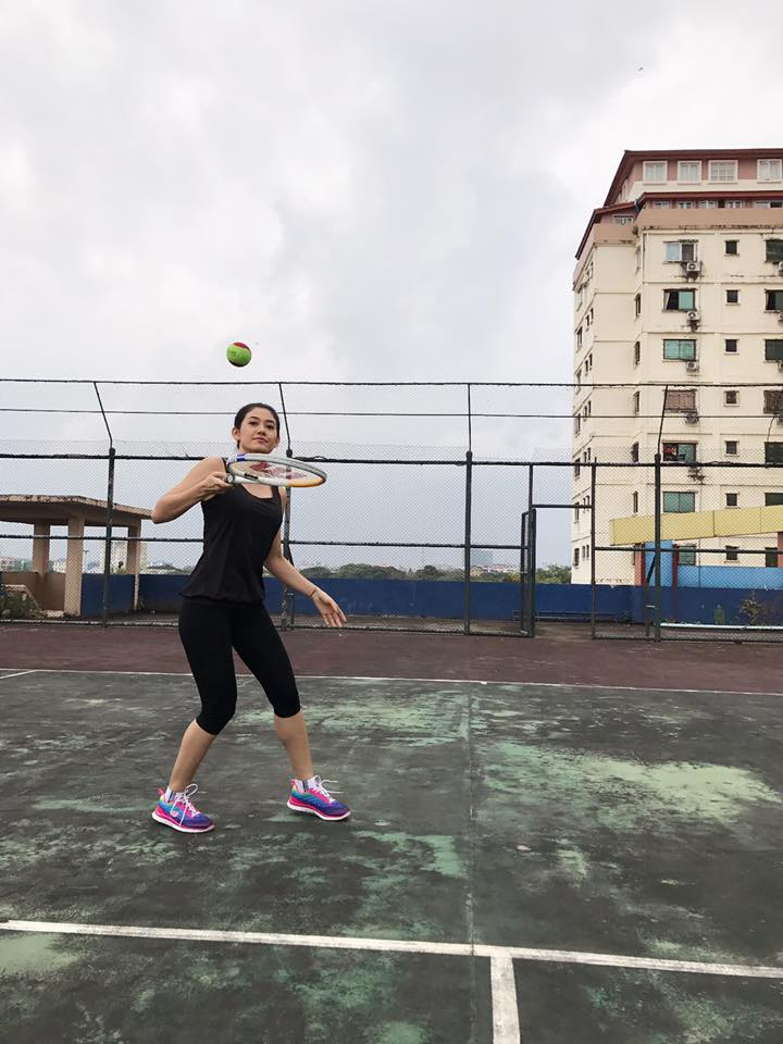 Thinzar Wint Kyaw In All Black Fashion Playing Tennis For Fun
