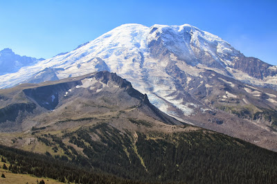 View of Burroughs Mountain and Mount Rainier from Fremont Lookout