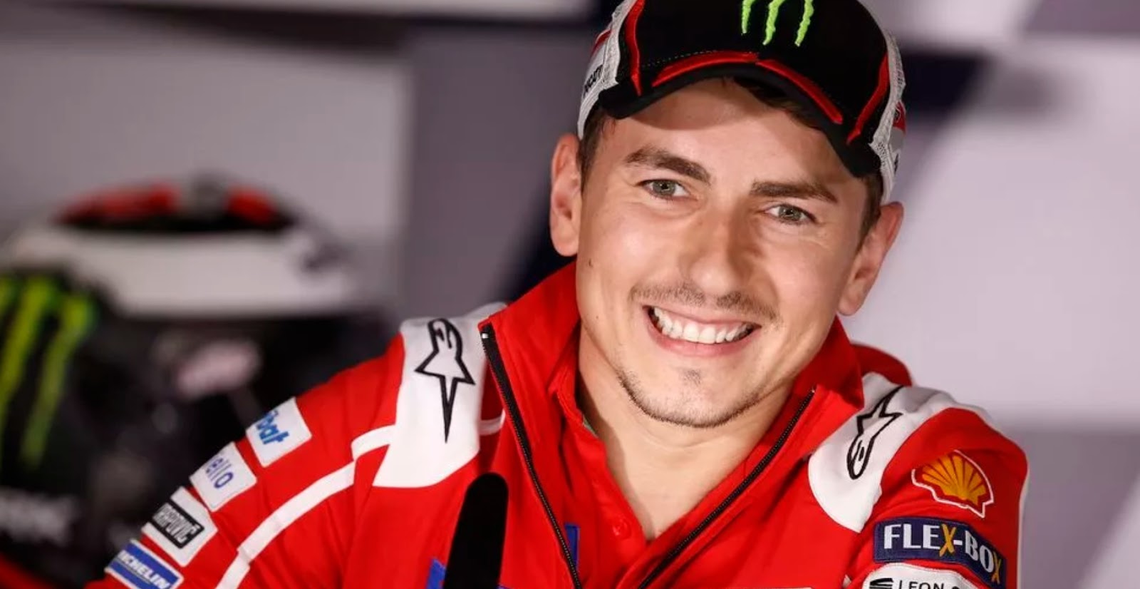 Increase in salary of Jorge Lorenzo