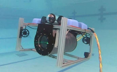 La tecnologia làser de guia estreta permet comunicacions entre vehicles submarins La tecnologia làser de guia estreta permet comunicacions entre vehicles submarins
