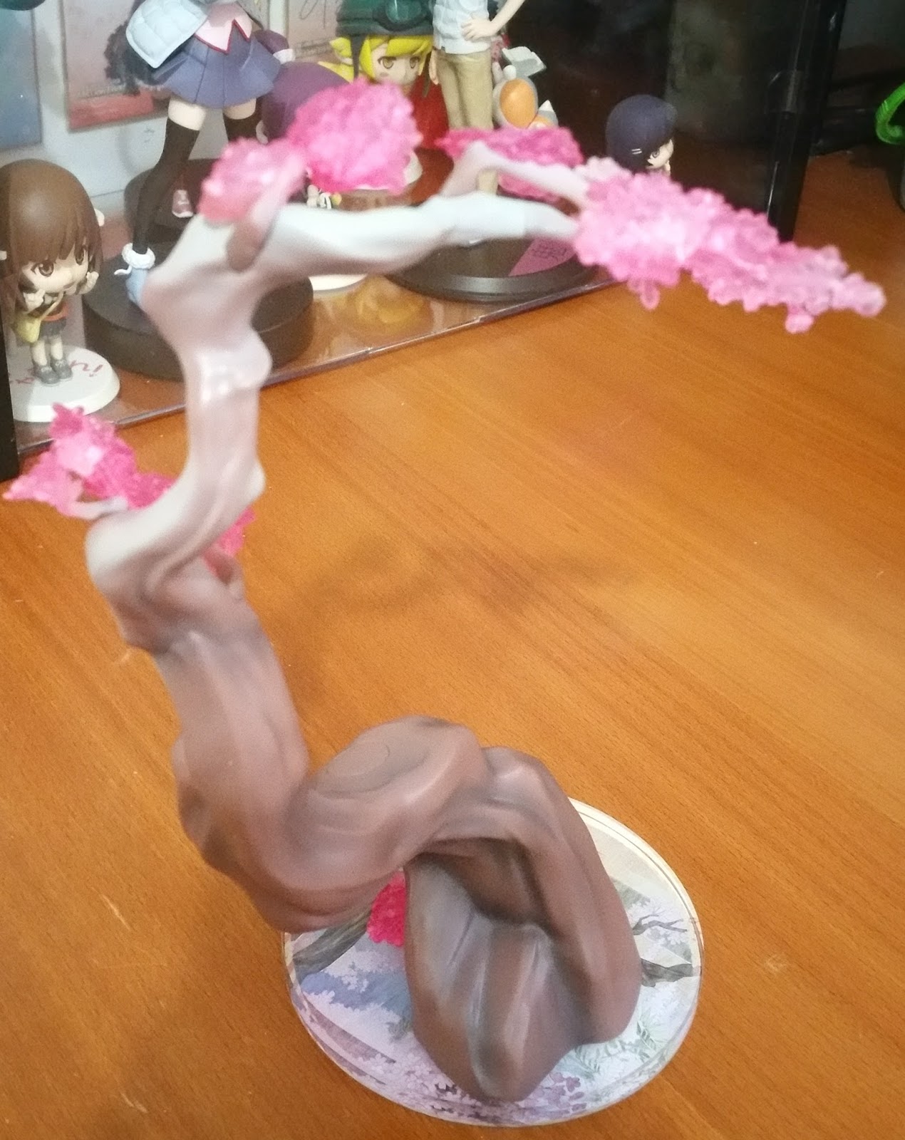 Figure Unboxing and Review: Hanairogoromo Megurine Luka Exclusive  (Stronger) | MILKCANANIME