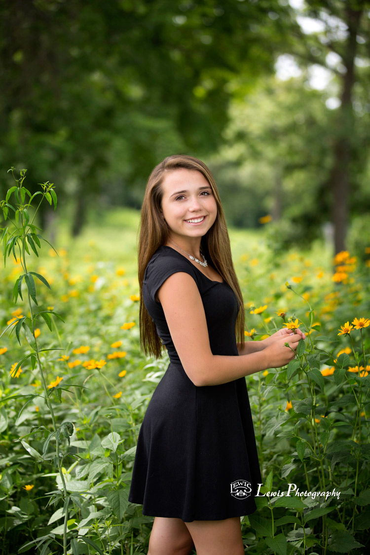 Lewis Photography Kaitlyn Middleton High School Senior Portrait