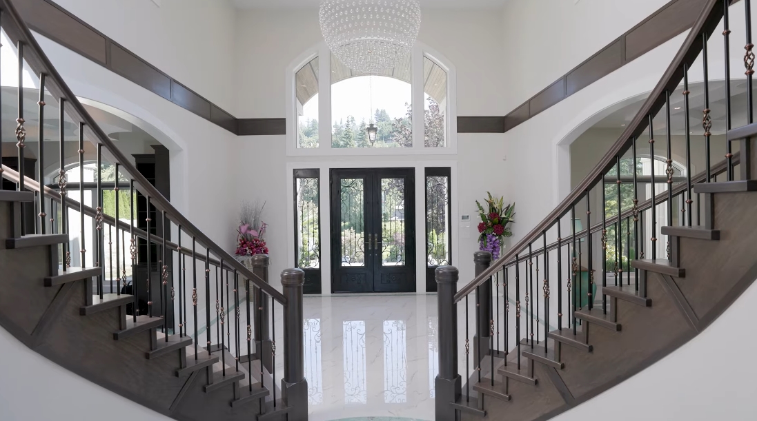 Tour 5358 Kensington Crescent, West Vancouver vs. 73 Interior Design Photos
