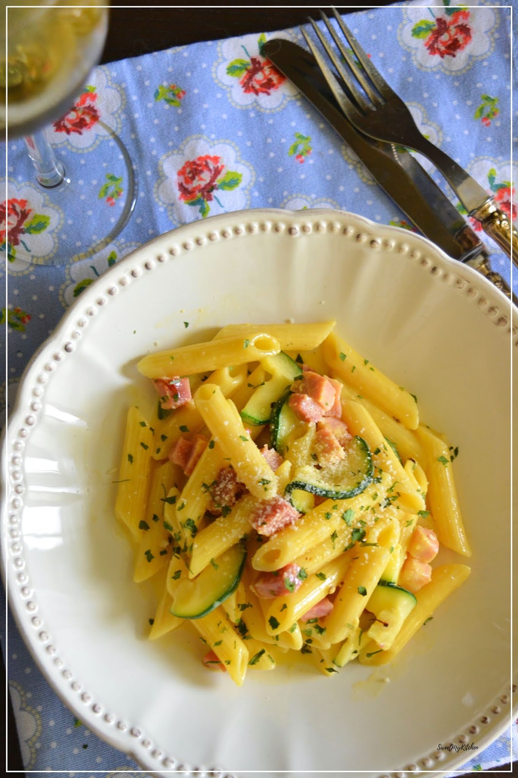 Sweet my Kitchen Penne carbonara de bacon e courgette