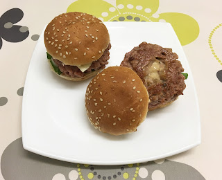 Mini burgers stuffed with cream of cheese with boletus