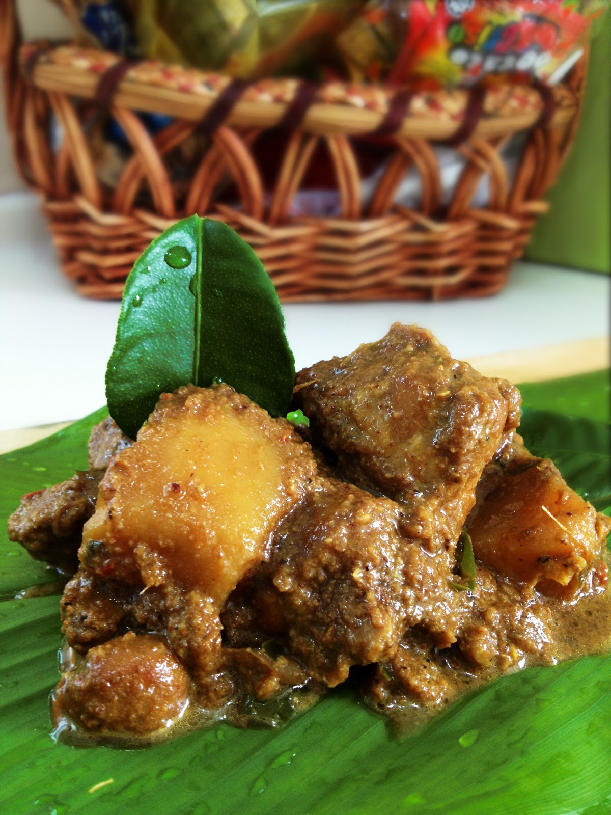 Papa Cooks! Traditional Chicken Rendang