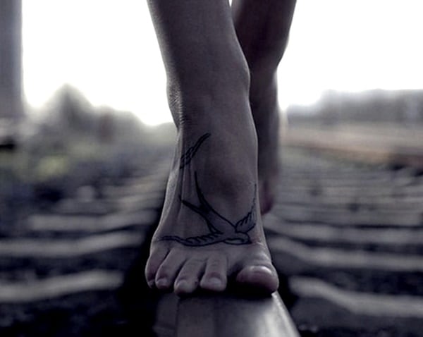 tatuagens de andorinhas para as mulheres tatuagens de andorinhas para as mulheres