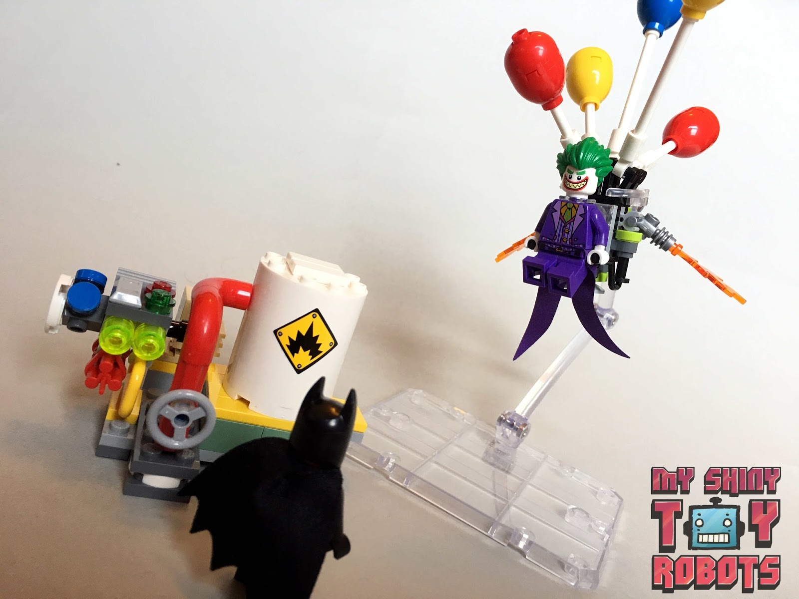 The LEGO Batman Movie 70900 The Joker Balloon Escape [Review] - The  Brothers Brick