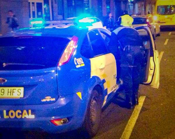 La Policía Local de Las palmas de Gran Canaria detuvo en una persecución a un joven por robar un coche y conducir de forma temeraria por la capital / Foto: @Policia_LPA