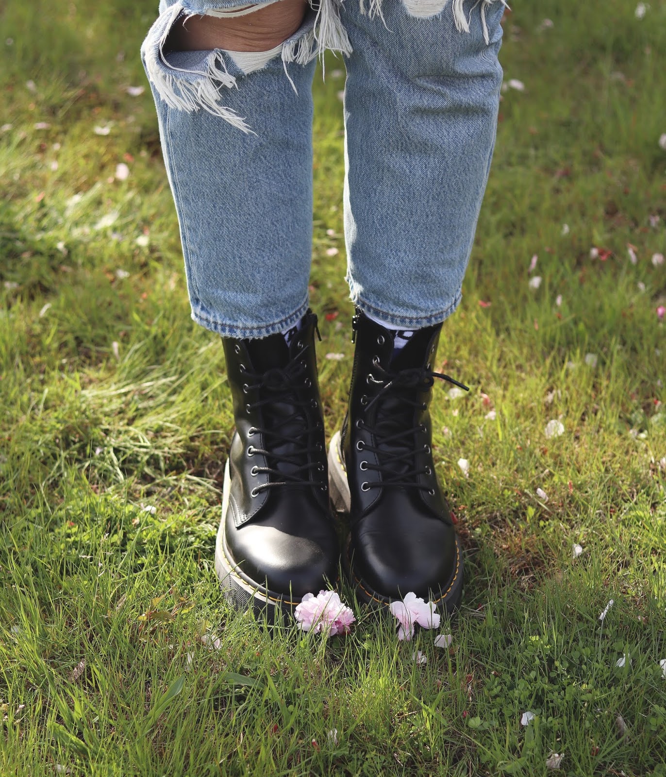 dr martens levis 501