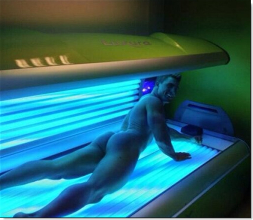 Pictorial: Hot Men in Tanning Beds.