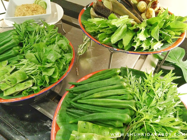 Ramadhan Buffet Restoran Riverside di PWTC Berkonsepkan Pasar Malam Ramadhan Buffet Restoran Riverside di PWTC Berkonsepkan Pasar Malam